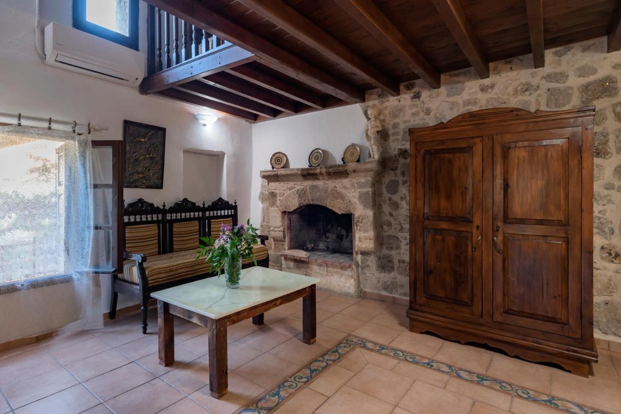 Secret Garden - Old Town Apartment Rhodes City Exterior photo